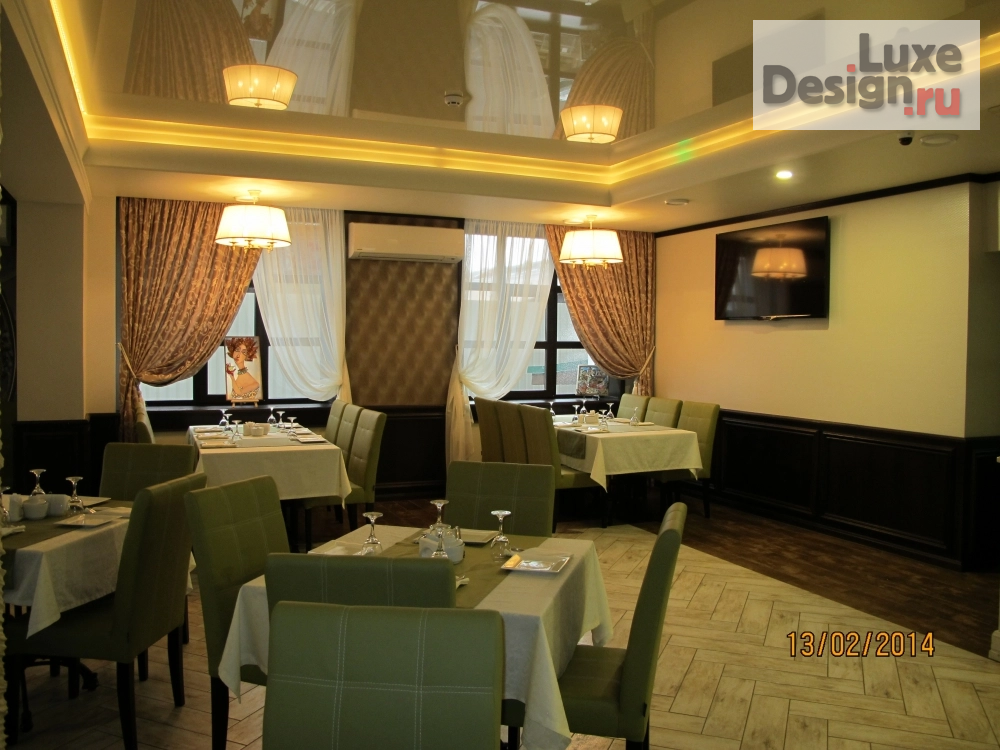 Дизайн интерьера ресторана "Белый зал ресторана БОГЕМИЯ" (фото 7)